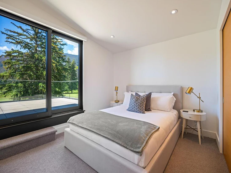 8044 Cypress Place, Whistler, BC, V8E 1J9 - 16