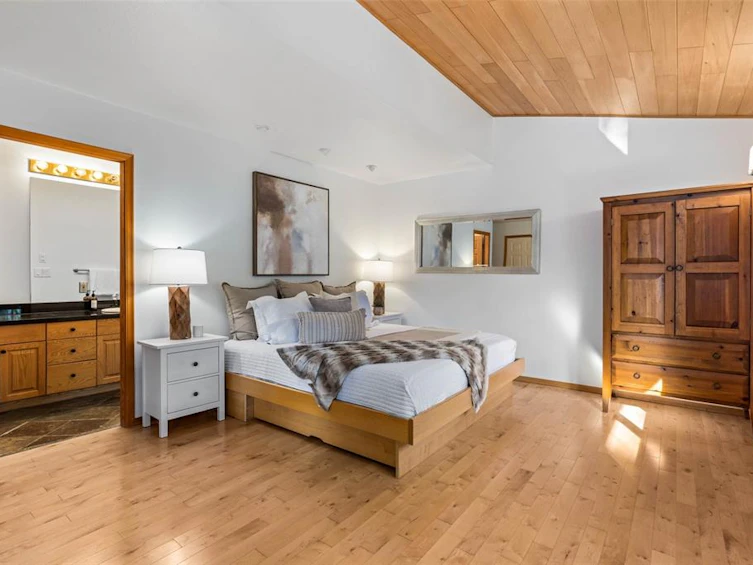 9548 Emerald Drive, Whistler, BC, V8E 0G5 - 16