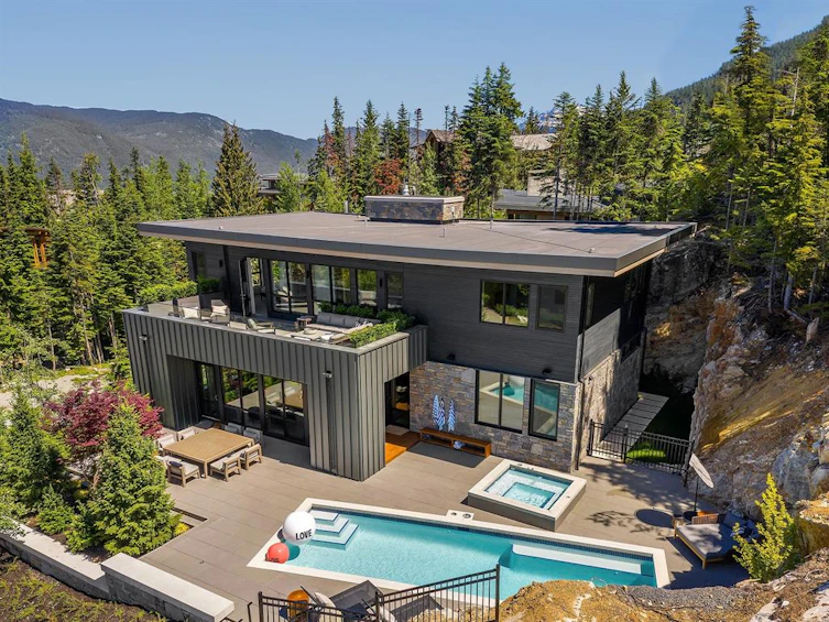 2932 Ancient Cedars Lane, Whistler, BC, V8E 0L6 - 12