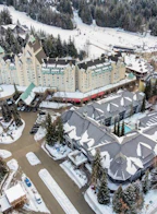 321 4573 Chateau Boulevard