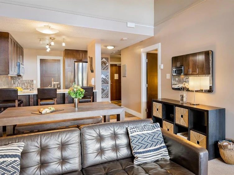 321-4573 Chateau Boulevard, Whistler, BC, V8E 0Z5 - 19