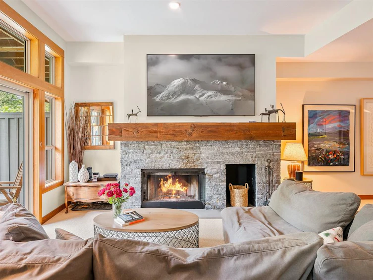 6-4668 Blackcomb Way, Whistler, BC, V8E 0Z2 - 2