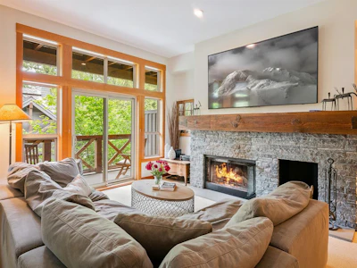 6-4668 Blackcomb Way - 3