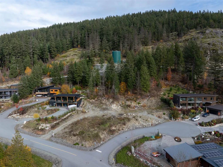 7516 Pebble Creek Drive, Pemberton, BC, V0N 2L3 - 3