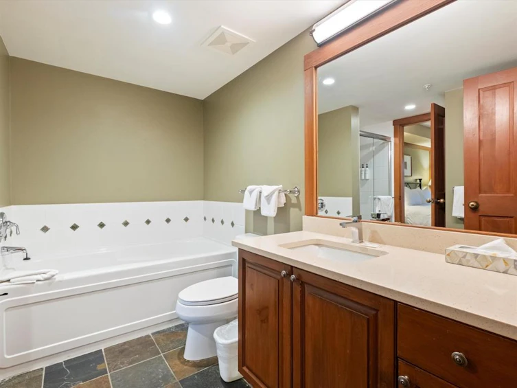412G3-4653 Blackcomb Way, Whistler, BC, V8E 0Y9 - 11