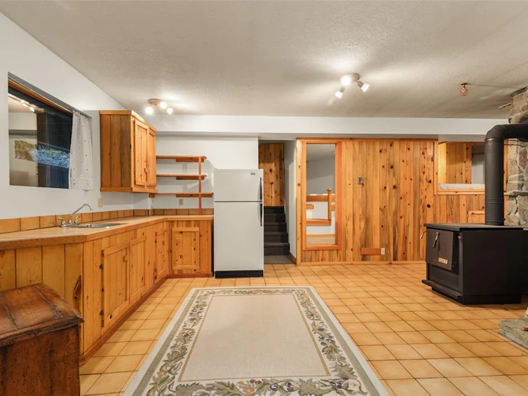 9249 Pinetree Lane, Whistler, BC, V8E 0G5 - 39