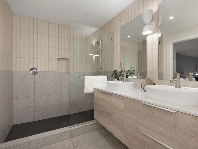 302-4365 Northlands Boulevard, Whistler, BC, V8E 1C4 - 5