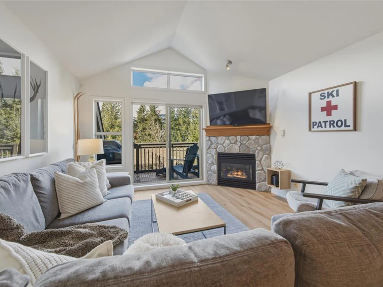 7-4890 Painted Cliff Road, Whistler, BC, V8E 1C9