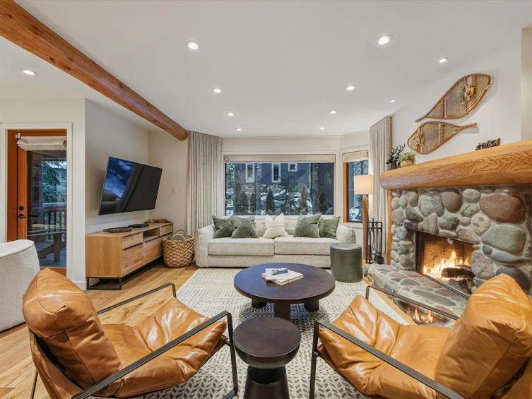 2315 Gondola Way, Whistler, BC, V8E 0N2 - 6