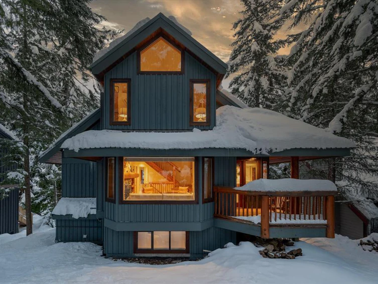 2315 Gondola Way, Whistler, BC, V8E 0N2 - 2