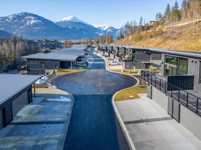 28-4000 Sunstone Way - 3