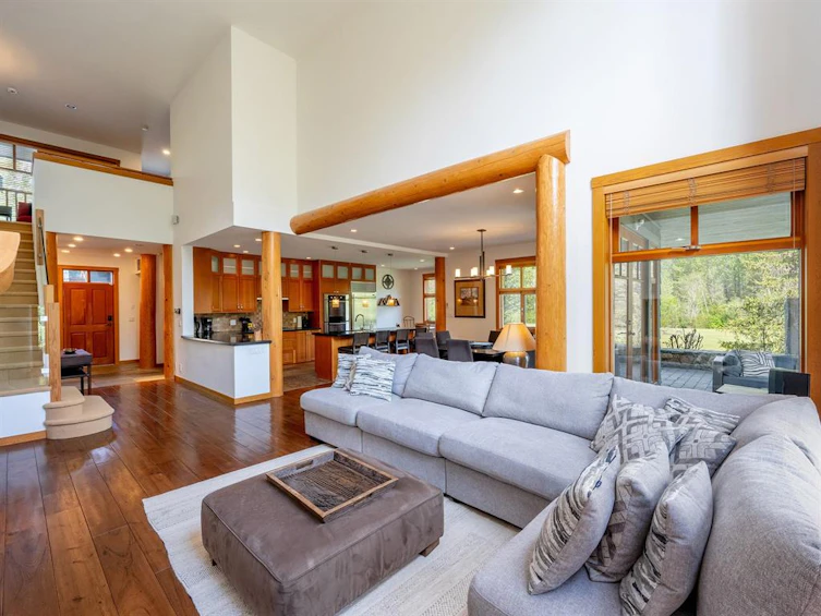 8398 Glen Abbey Lane, Whistler, BC, V8E 1J7 - 4