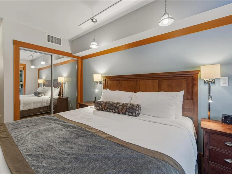 326D-2036 London Lane, Whistler, BC, V8E 0N7 - 19
