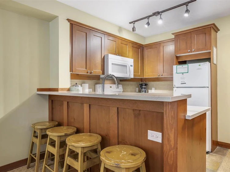 214 G4-4653 Blackcomb Way, Whistler, BC, V8E 0Y9 - 10
