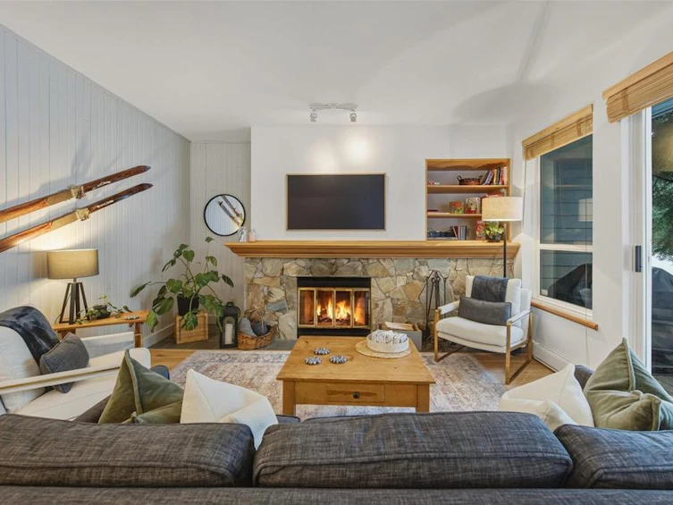24-4628 Blackcomb Way, Whistler, BC, V0N 1B4 - 4