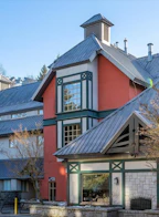 3308 4295 Blackcomb Way