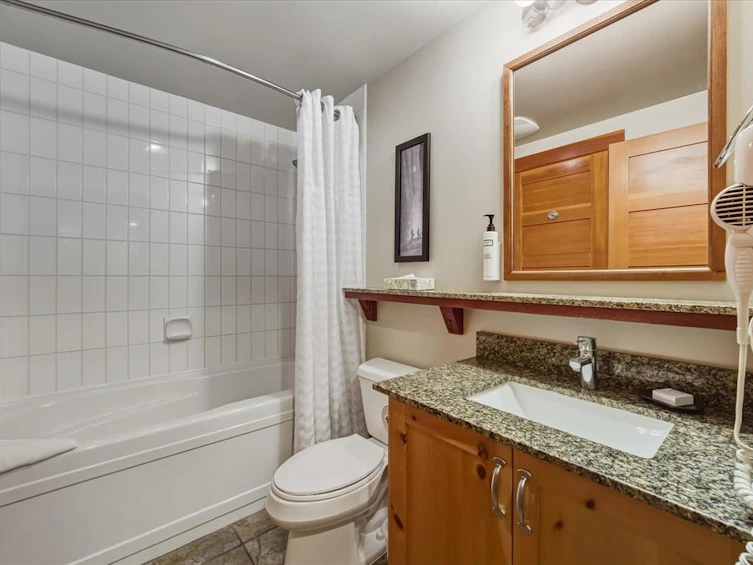 430D-2036 London Lane, Whistler, BC, V8E 0N7 - 19