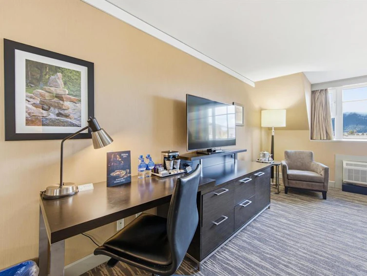 709/711-4050 Whistler Way, Whistler, BC, V8E 1H9 - 3