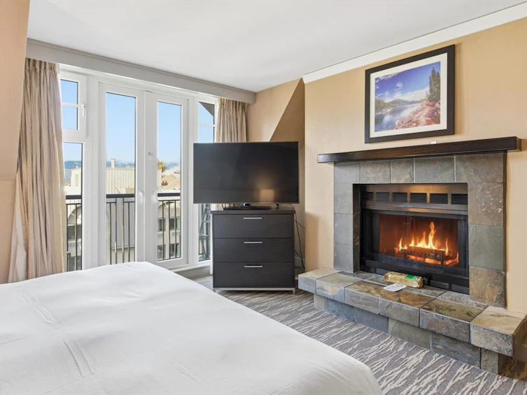 709/711-4050 Whistler Way, Whistler, BC, V8E 1H9 - 17
