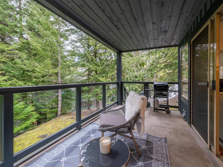 1102-3050 Hillcrest Drive, Whistler, BC, V8E 0T8 - 3