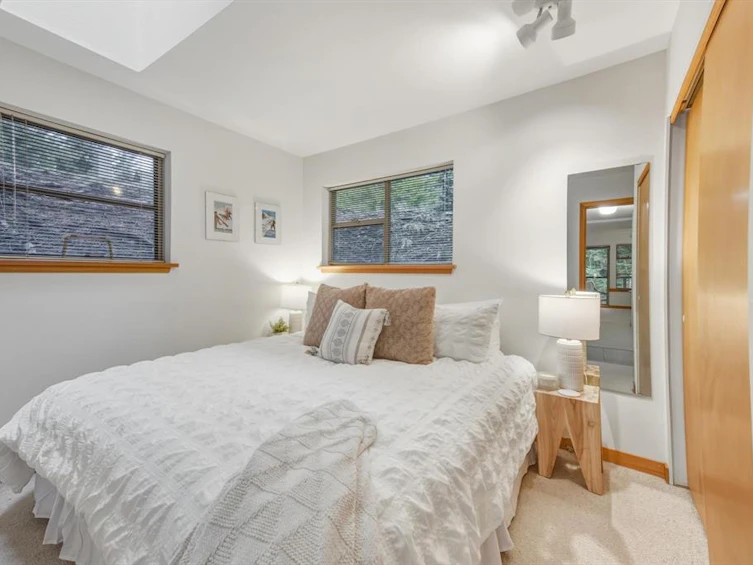 1102-3050 Hillcrest Drive, Whistler, BC, V8E 0T8 - 10