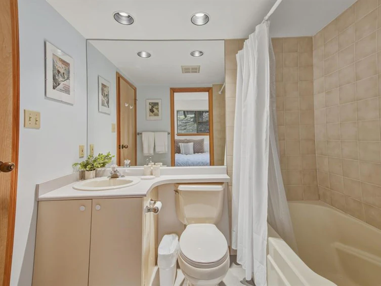 1102-3050 Hillcrest Drive, Whistler, BC, V8E 0T8 - 12