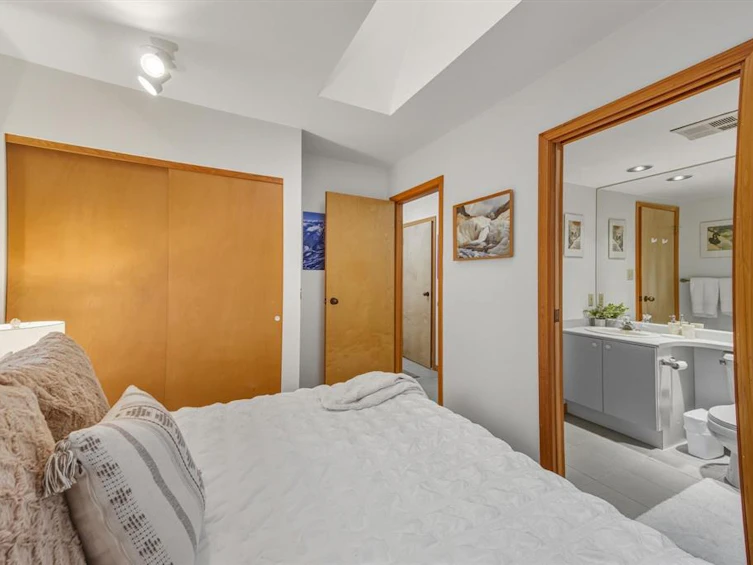 1102-3050 Hillcrest Drive, Whistler, BC, V8E 0T8 - 11