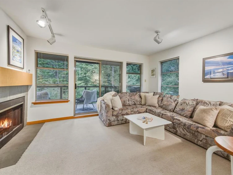 1102-3050 Hillcrest Drive, Whistler, BC, V8E 0T8 - 5