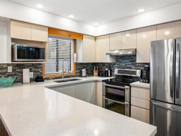 204-4821 Spearhead Drive, Whistler, BC, V8E 1E8 - 6