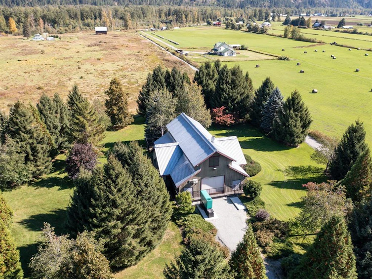 8891 Pemberton Meadows Road, Pemberton, BC, V0N 2L2 - 21