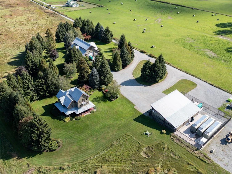 8891 Pemberton Meadows Road, Pemberton, BC, V0N 2L2 - 5