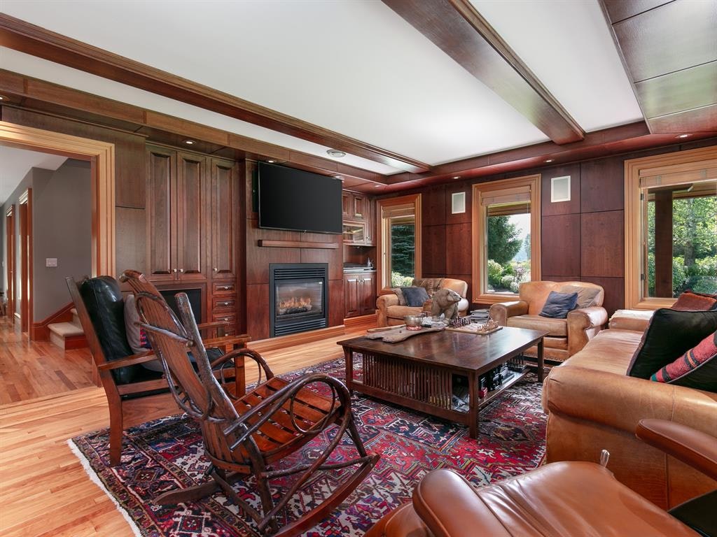 8891 Pemberton Meadows Road, Pemberton, BC, V0N 2L2 - 8