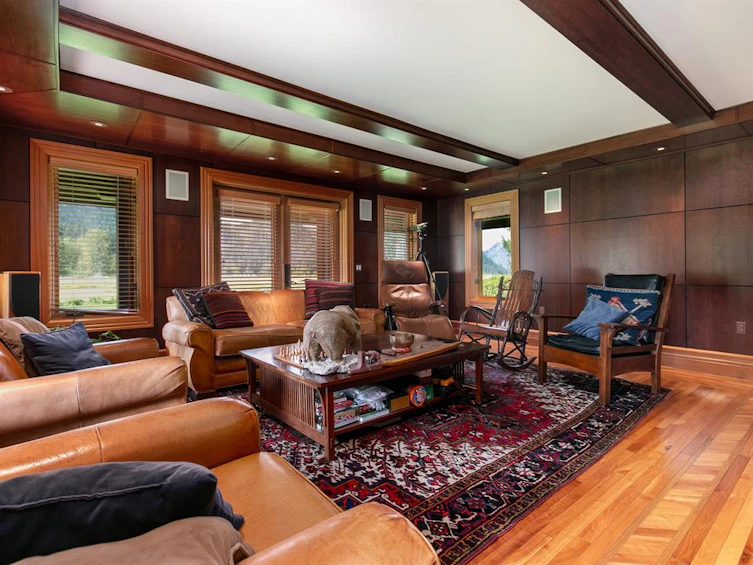 8891 Pemberton Meadows Road, Pemberton, BC, V0N 2L2 - 9