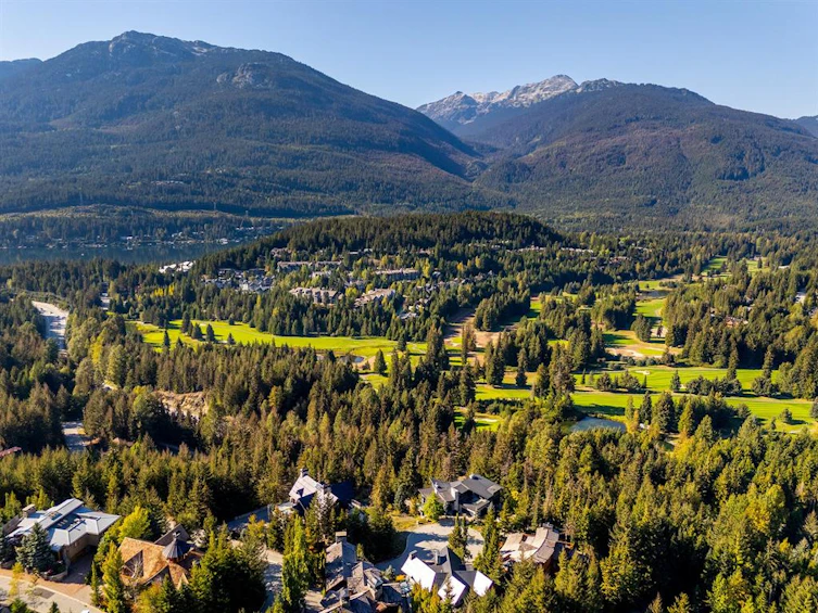 3853 Sunridge Court, Whistler, BC, V8E 0W1 - 18