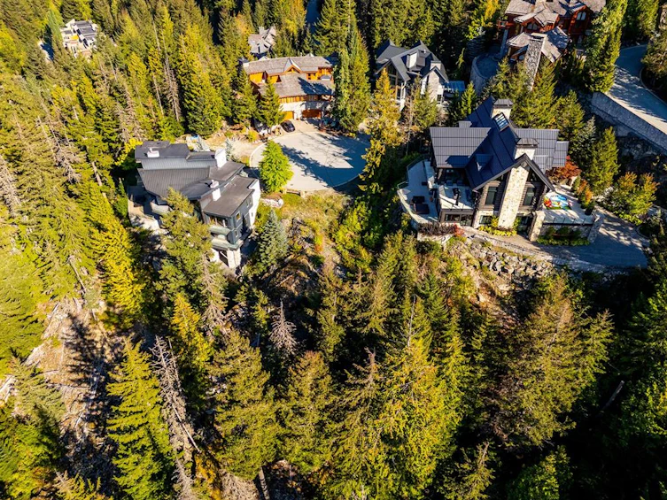 3853 Sunridge Court, Whistler, BC, V8E 0W1 - 2