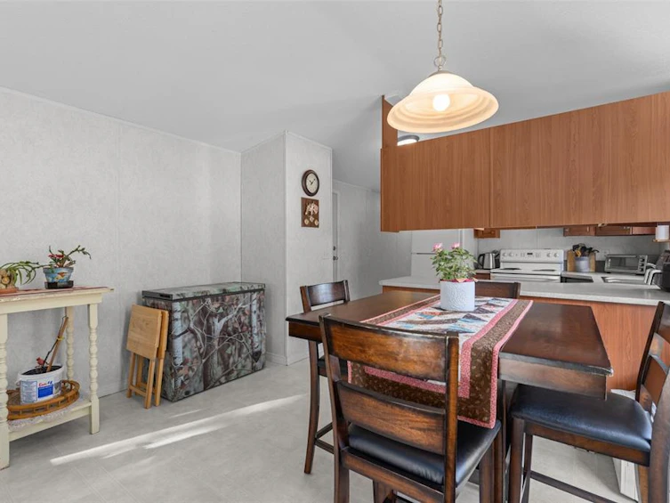 7636 Pemberton Meadows Road, Pemberton, BC, V0N 2L0 - 23