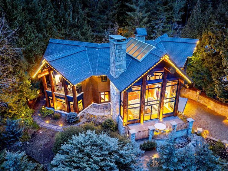 7425 Treetop Lane, Whistler, BC, V8E 0E9 - 40