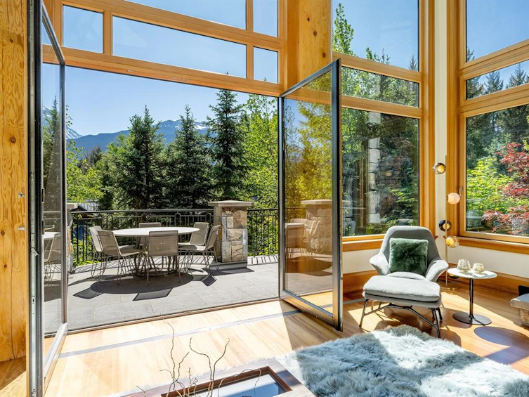 7425 Treetop Lane, Whistler, BC, V8E 0E9 - 6