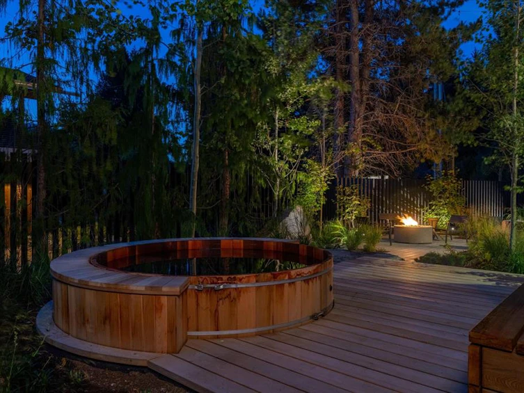 7501 Ambassador Crescent, Whistler, BC, V8E 0E5 - 40
