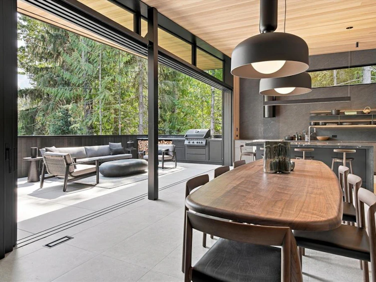 7501 Ambassador Crescent, Whistler, BC, V8E 0E5 - 7