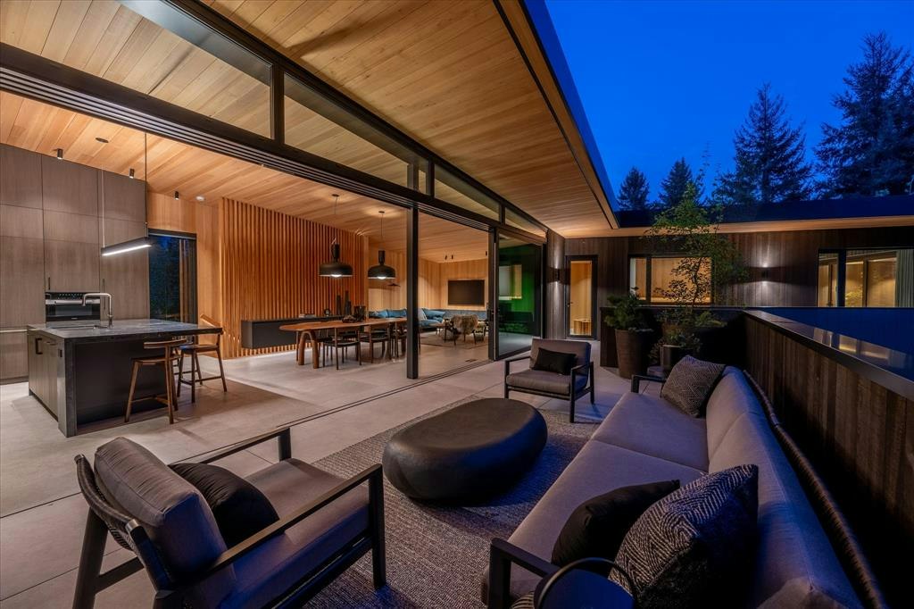 7501 Ambassador Crescent, Whistler, BC, V8E 0E5 - 9
