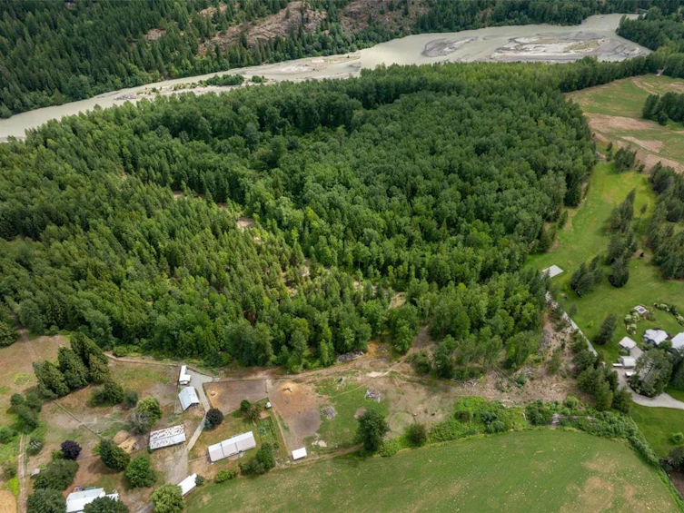B-8988 Pemberton Meadows Road, Pemberton, BC, V0N 2L2 - 28