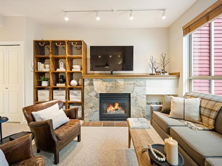 16-4385 Northlands Boulevard, Whistler, BC, V8E 1C5 - 4
