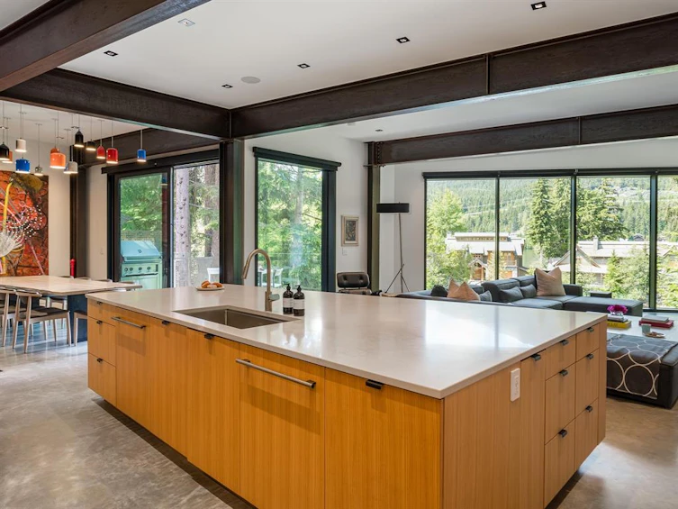 3258 Archibald Way, Whistler, BC, V8E 0B8 - 13