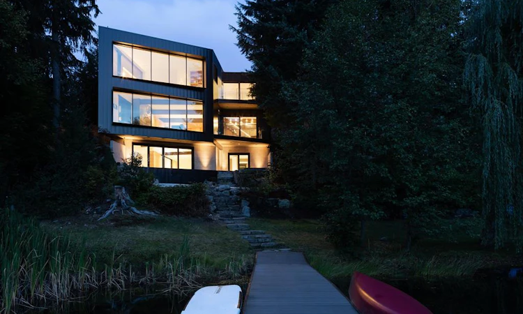 3258 Archibald Way