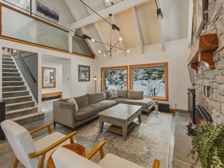 6725 Crabapple Drive, Whistler, BC, V8E 0C5 - 5