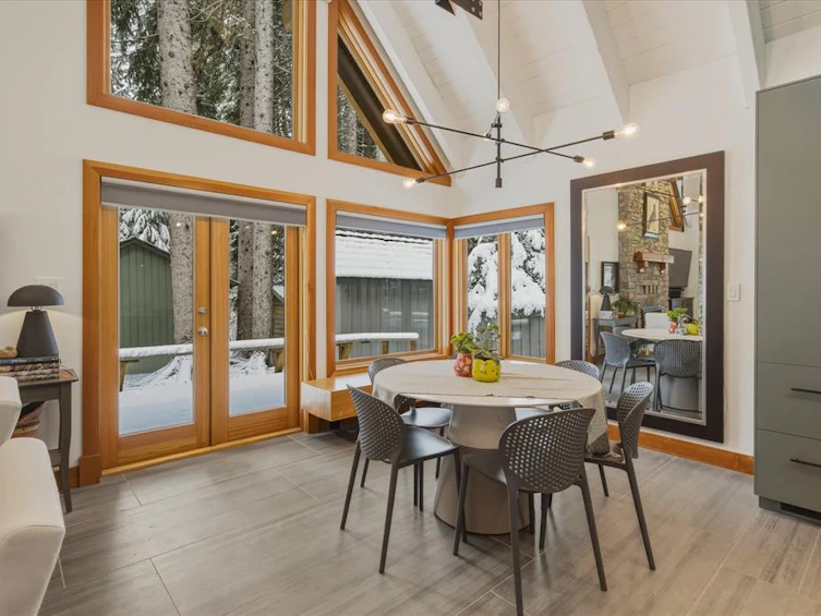 6725 Crabapple Drive, Whistler, BC, V8E 0C5 - 7