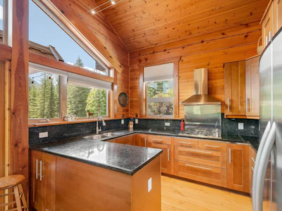 1470 Fraser Road - 5