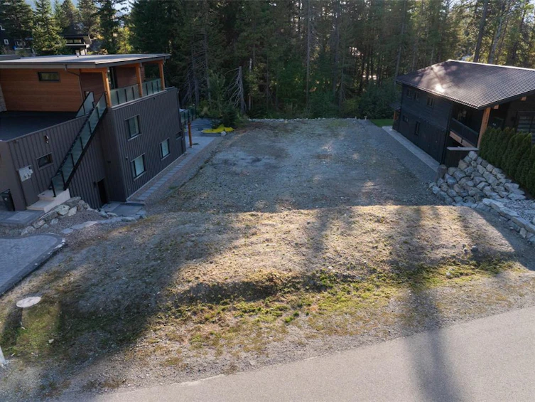 1317 Eagle Drive, Pemberton, BC, V0N 2L0 - 3