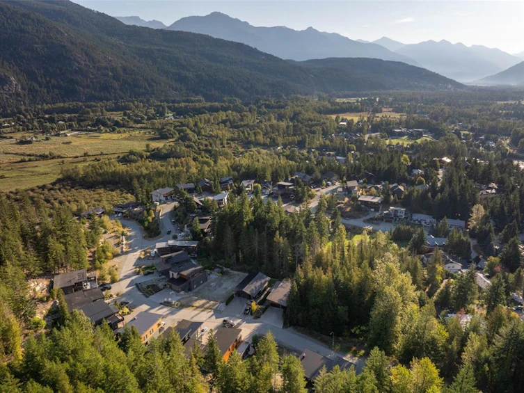 1317 Eagle Drive, Pemberton, BC, V0N 2L0 - 5